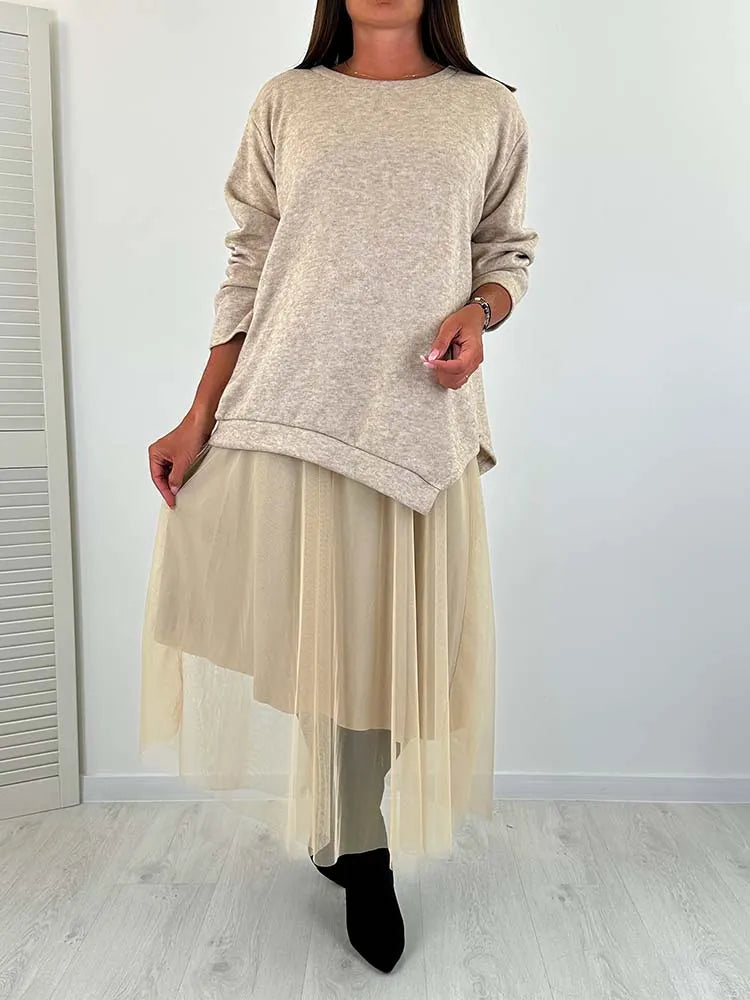 ✨New Arrival✨Batwing sweater + mesh skirt